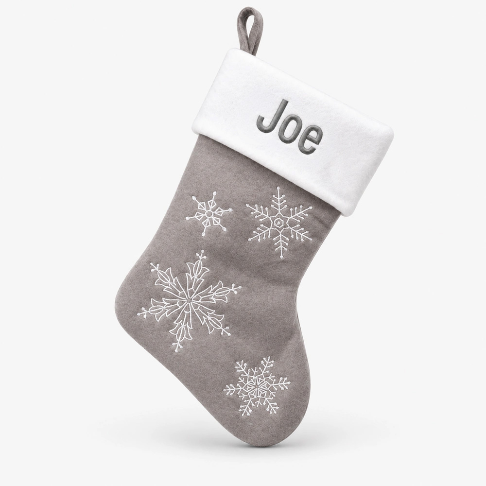 julstrumpa-med-namn-med-snoflingor-45-cm Grey christmas stocking with snowflakes
