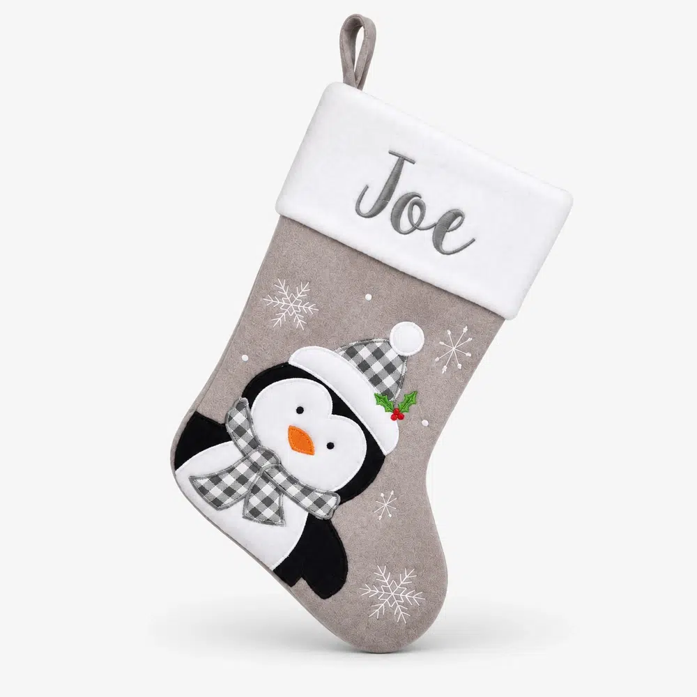 gra-strumpa-med-liten-pingvin-45-cm Gray Christmas stocking with little penguin, 45 cm