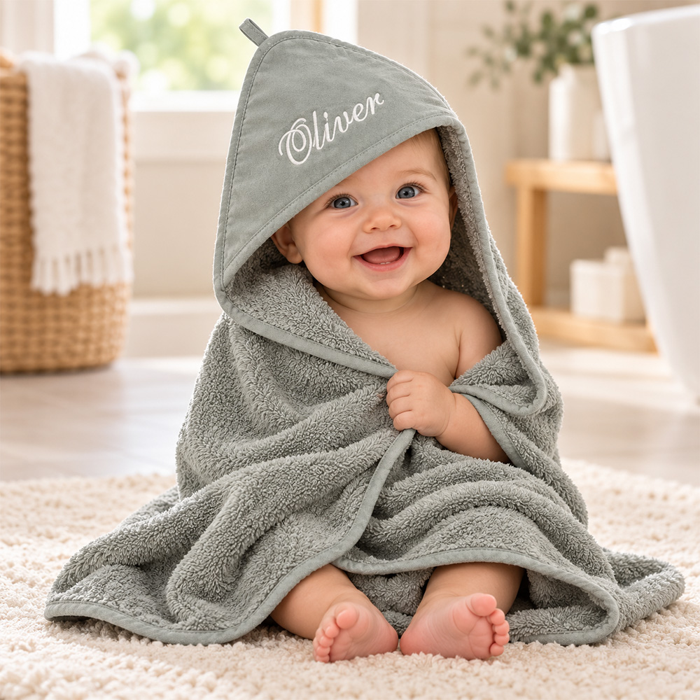 Bathcape with name and baby