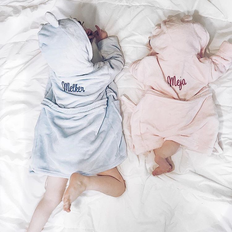 Personalized Gifts: Unique Presents for All Occasions Personalized bathrobes